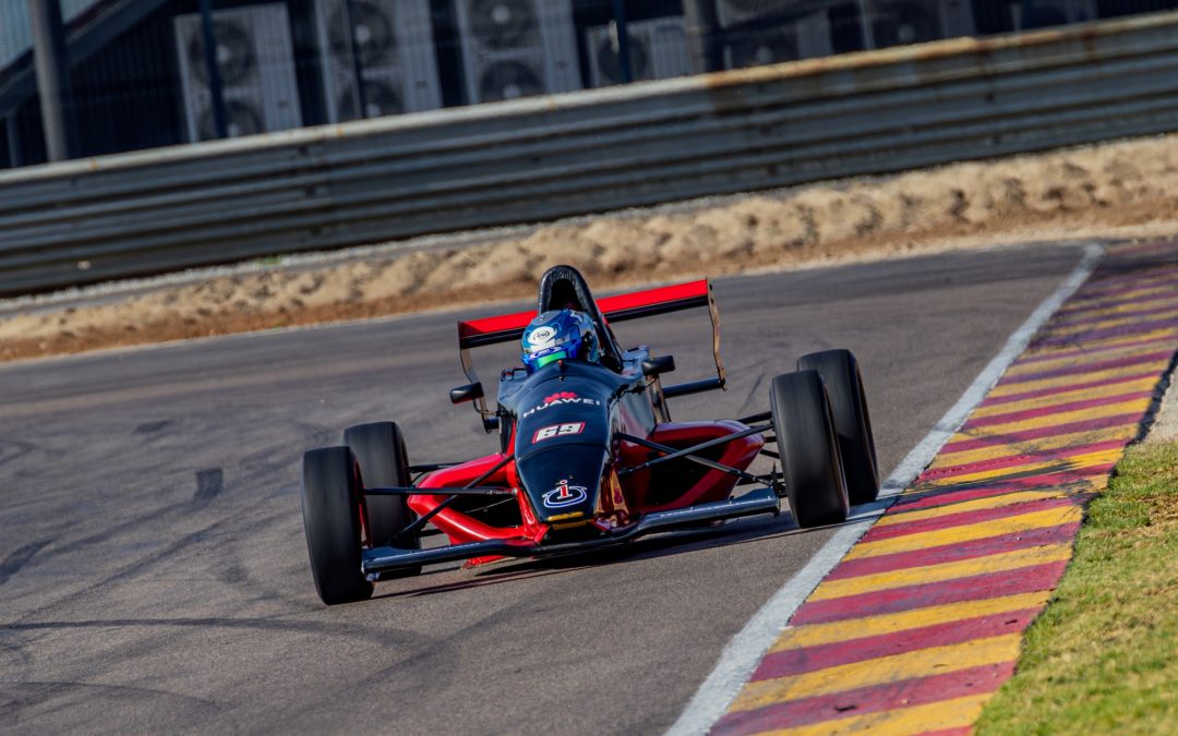 ROOKIE BEZUIDENHOUT ENDS FORMULA 1600 SEASON WITH TOP-SIX FINISH