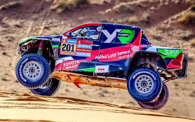 SA TOYOTAS TAKE DAKAR 1-2